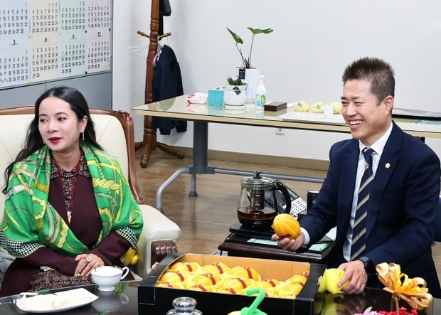 썸네일이미지